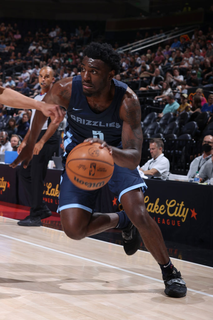 字母哥正在 字母哥正在