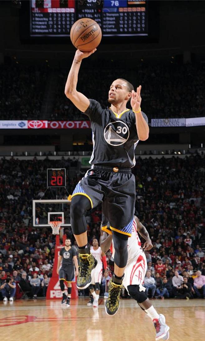 凭借这次出 凭借这次出