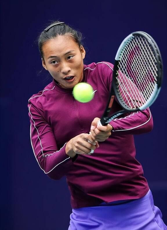 比赛中更有 比赛中更有